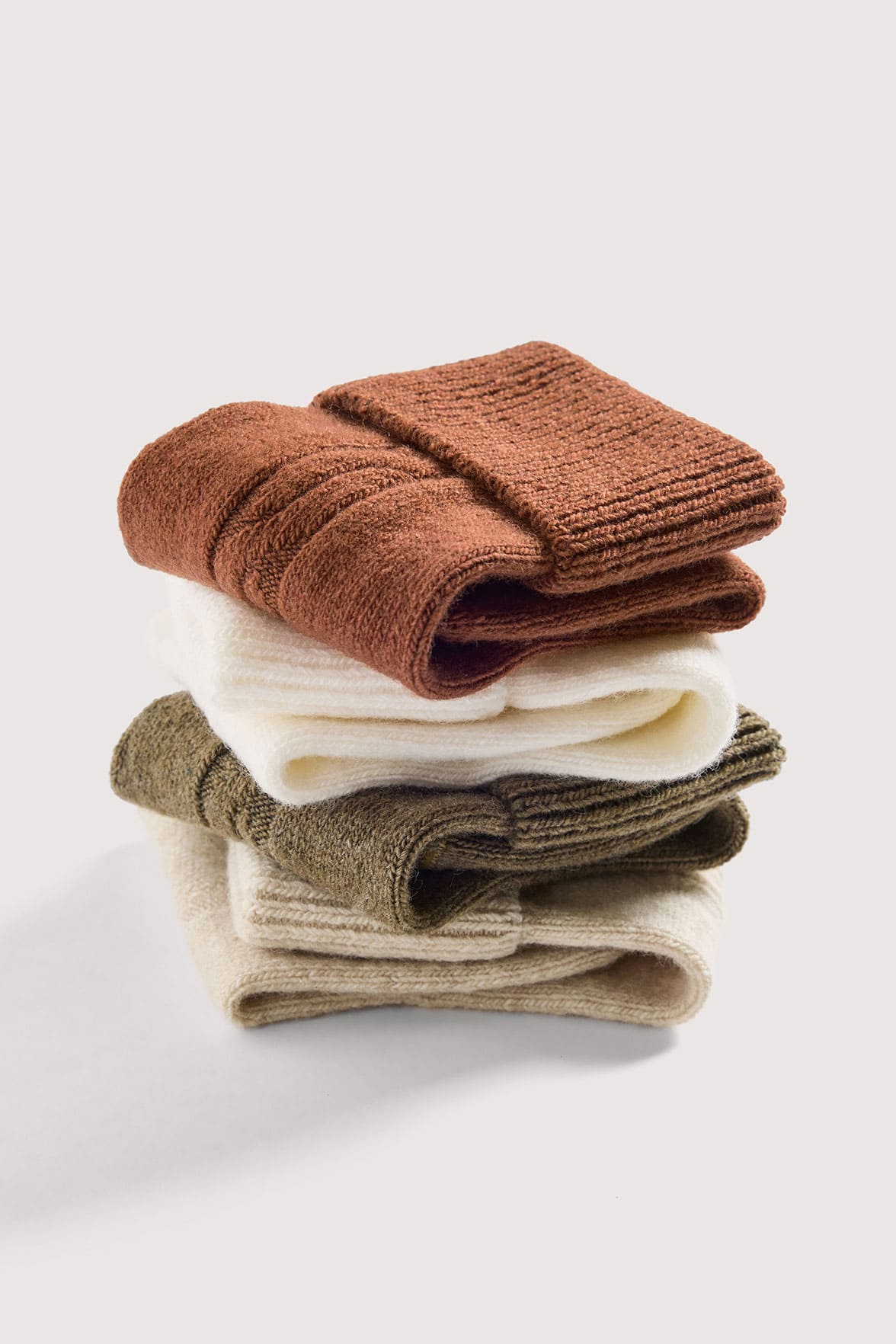 Chaussettes Torsadées avec Revers en Laine et Cachemire - Vert Kaki - Image 4